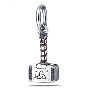 Royal Fashion stříbrný přívěsek Disney Thorovo kladivo KL1