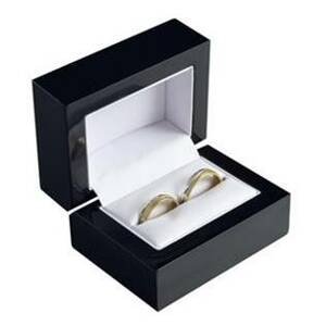 Šperky4U Černá dřevěná dárková krabička na snubní prsteny - KR0140-K